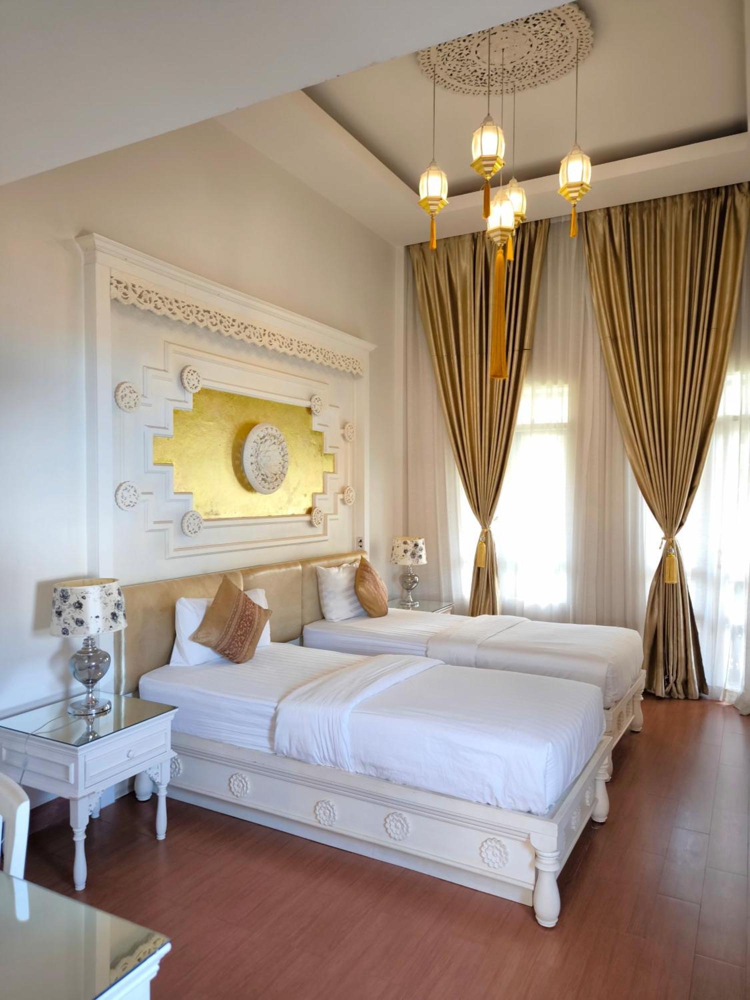 Hotel Ratchiangsaen Flora House à Chiang Mai Extérieur photo
