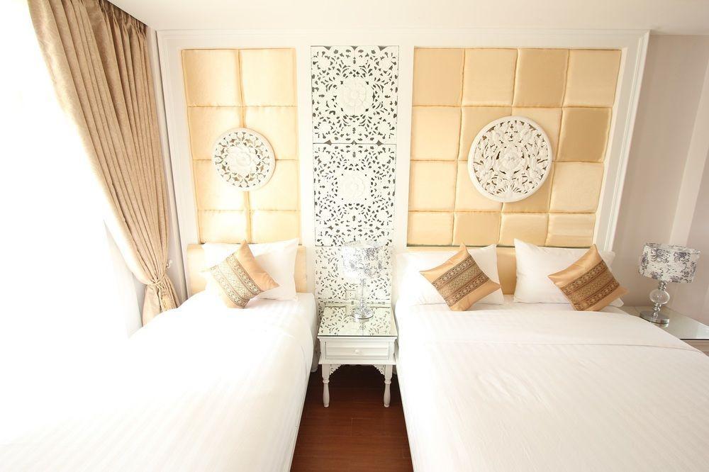 Hotel Ratchiangsaen Flora House à Chiang Mai Extérieur photo